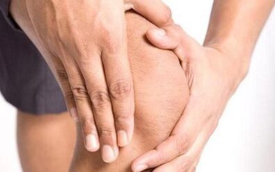 Si manifesta come si manifesta l'osteoartrite dell'articolazione del ginocchio